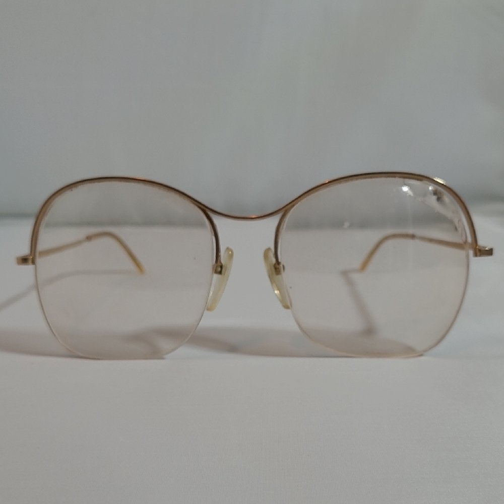 Gold Metal Frame Women's Eyeglasses - Classic Elegant Style